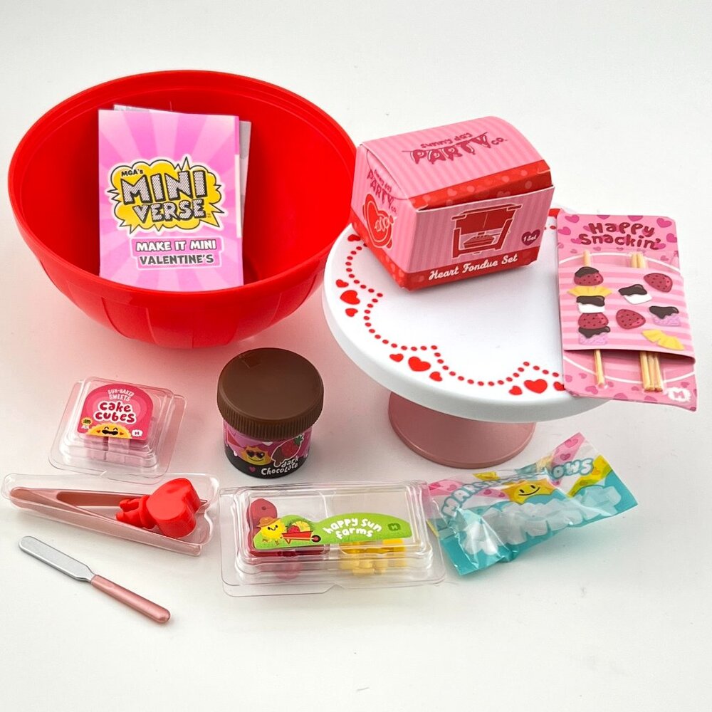 NEW Miniverse Valentine Valentine's Series 2 Choco Heart Fondue ULTRA RARE